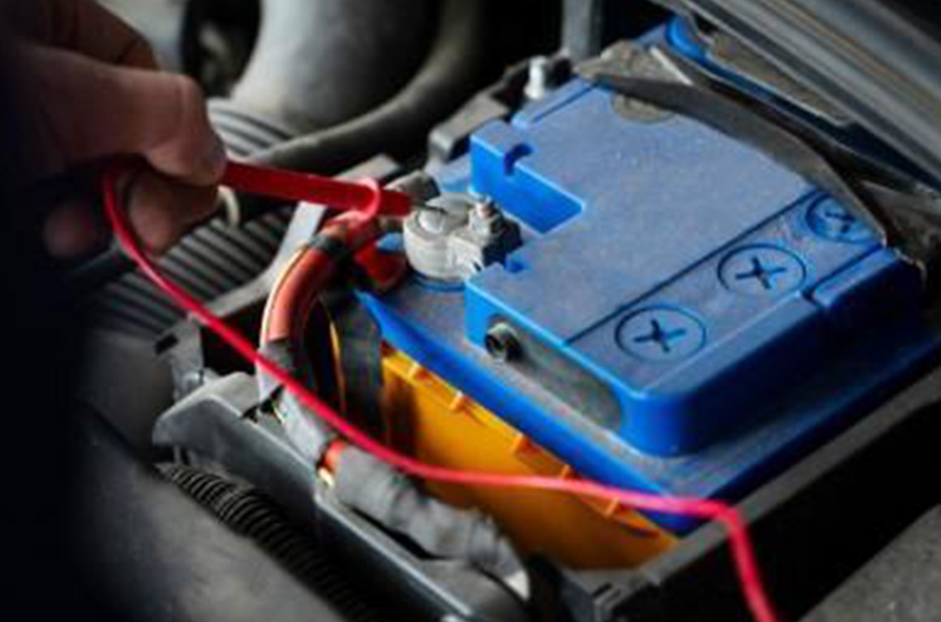 Bornova aku takviye hizmeti